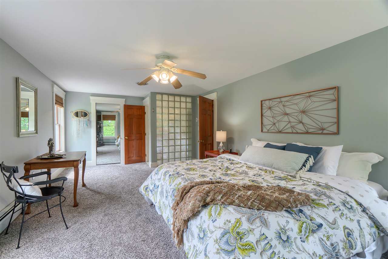 192 Westfall Road Pelham, NH 03076 - Photo 28 of 38