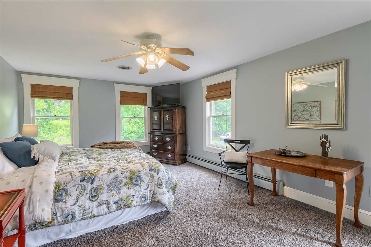 192 Westfall Road Pelham, NH 03076 - Photo 30 of 38