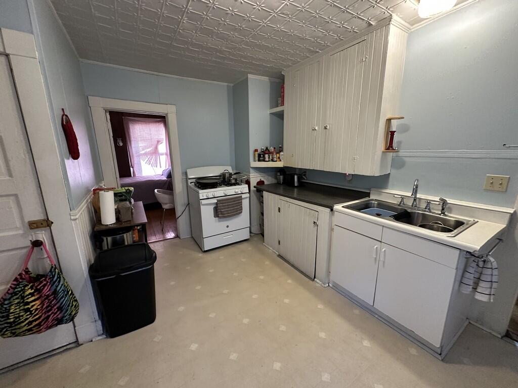 16 Walter Street Bangor, ME 04401 - Photo 16 of 49 Pic 16 (Copy)