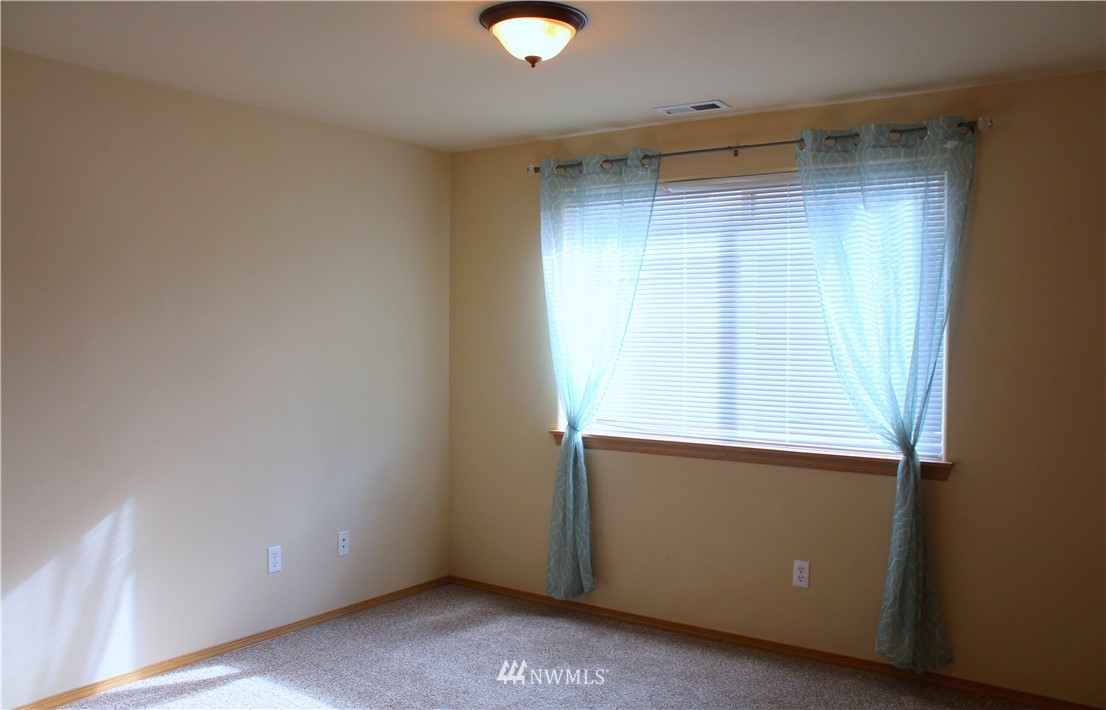 19714 Aspenwood Court Southwest Rochester, WA 98579 - Photo 16 of 22