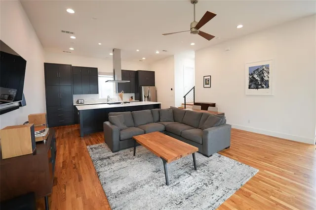 $3,475 | 2203 Moser Avenue, Unit 106, Dallas, TX 75206