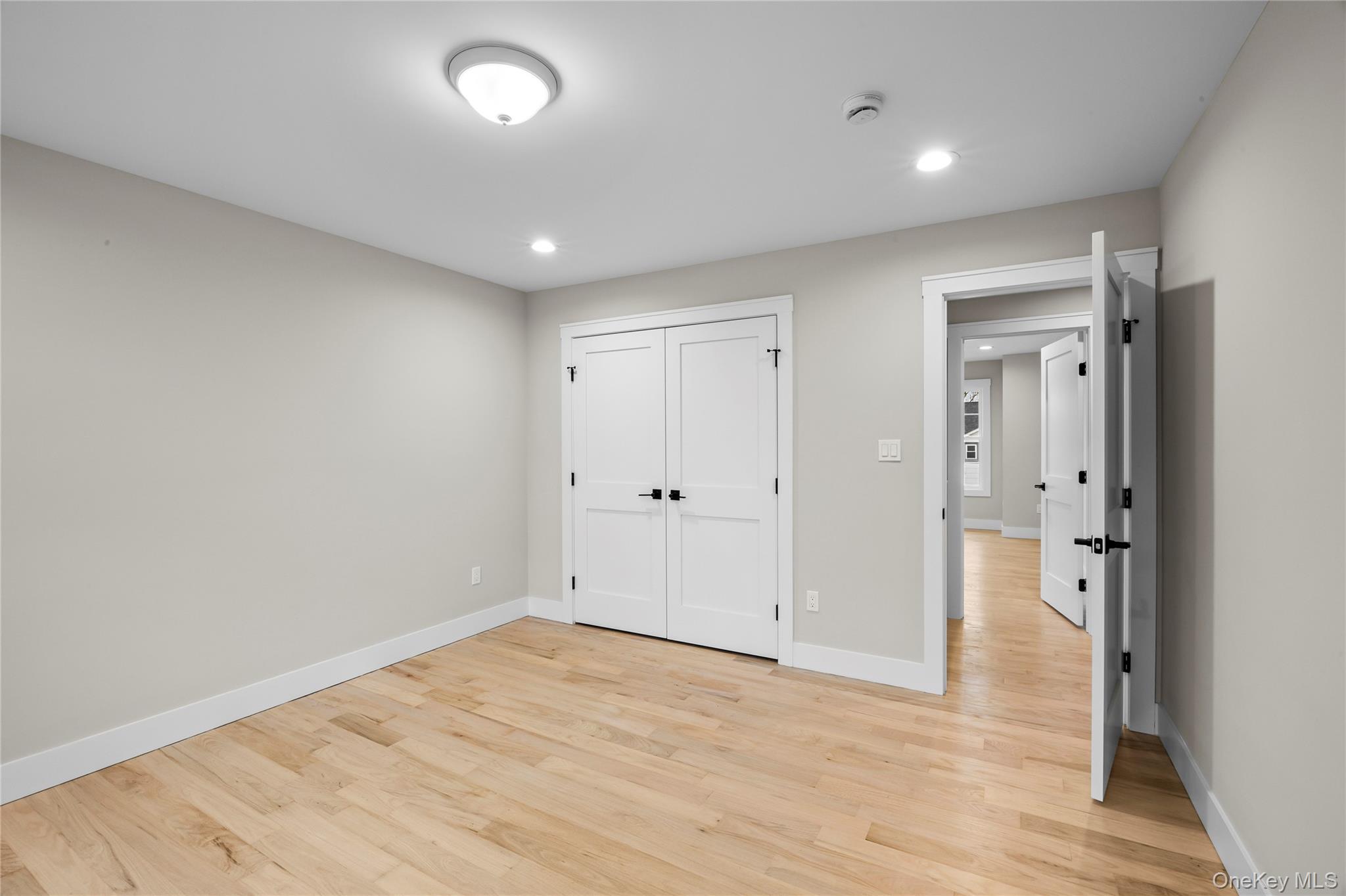 21 Devon Road Bethpage, NY 11714 - Photo 34 of 41