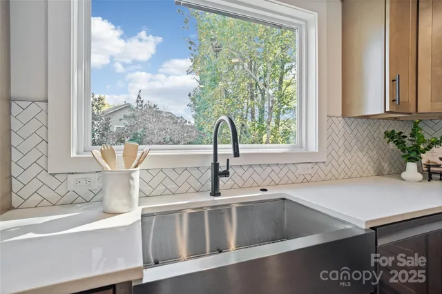 $679,000 | 16152 Haroa Court, Tega Cay, SC 29708