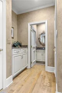 $1,375,000 | 2108 West 115th Street, Leawood, KS 66211