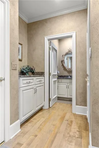 $1,249,000 | 2108 West 115th Street, Leawood, KS 66211