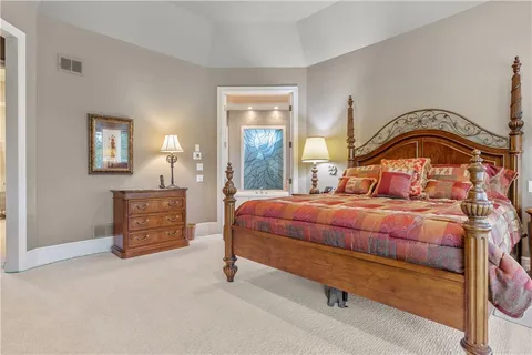 $1,375,000 | 2108 West 115th Street, Leawood, KS 66211