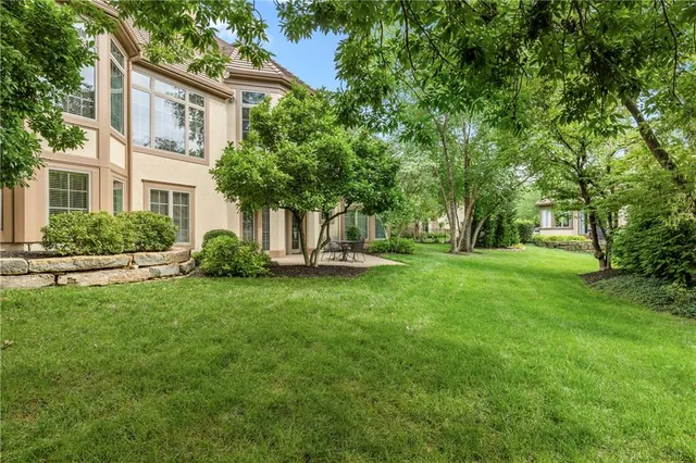 $1,249,000 | 2108 West 115th Street, Leawood, KS 66211