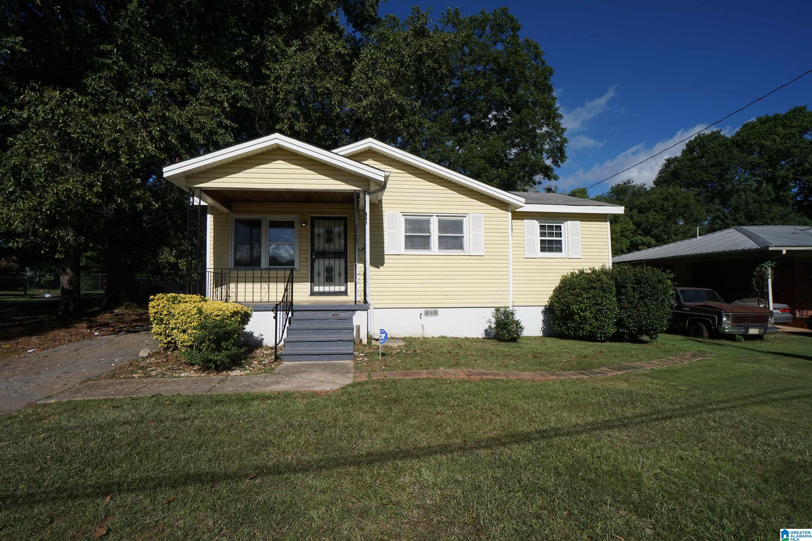 1688 18th Way Southwest Birmingham, AL 35211 - Photo 2 of 37