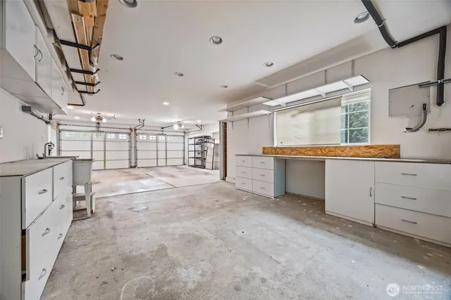 $1,990,000 | 575 Mt Logan Drive Southwest, Issaquah, WA 98027