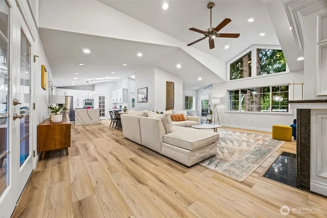 $1,990,000 | 575 Mt Logan Drive Southwest, Issaquah, WA 98027