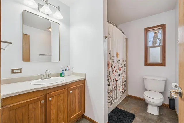 $375,000 | 4641 South Beach Lane, Dubuque, IA 52003