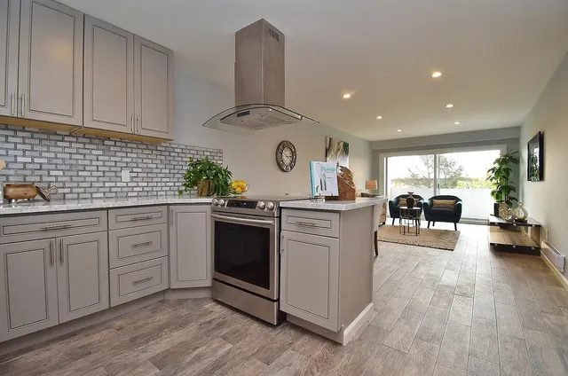 $545,000 | 325 Kitty Hawk Road, Unit 304, Alameda, CA 94501