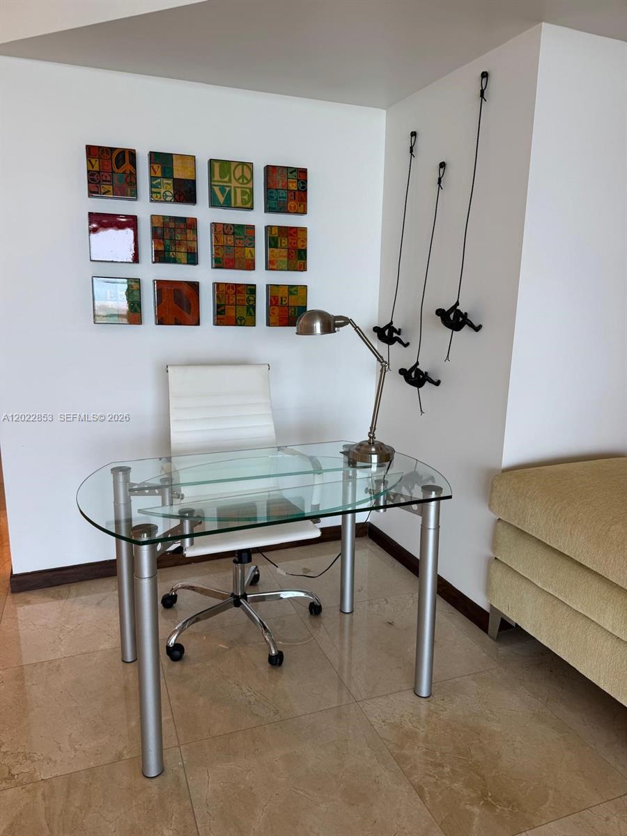 450 Alton Road, Unit 3505 Miami Beach, FL 33139 - Photo 4 of 14