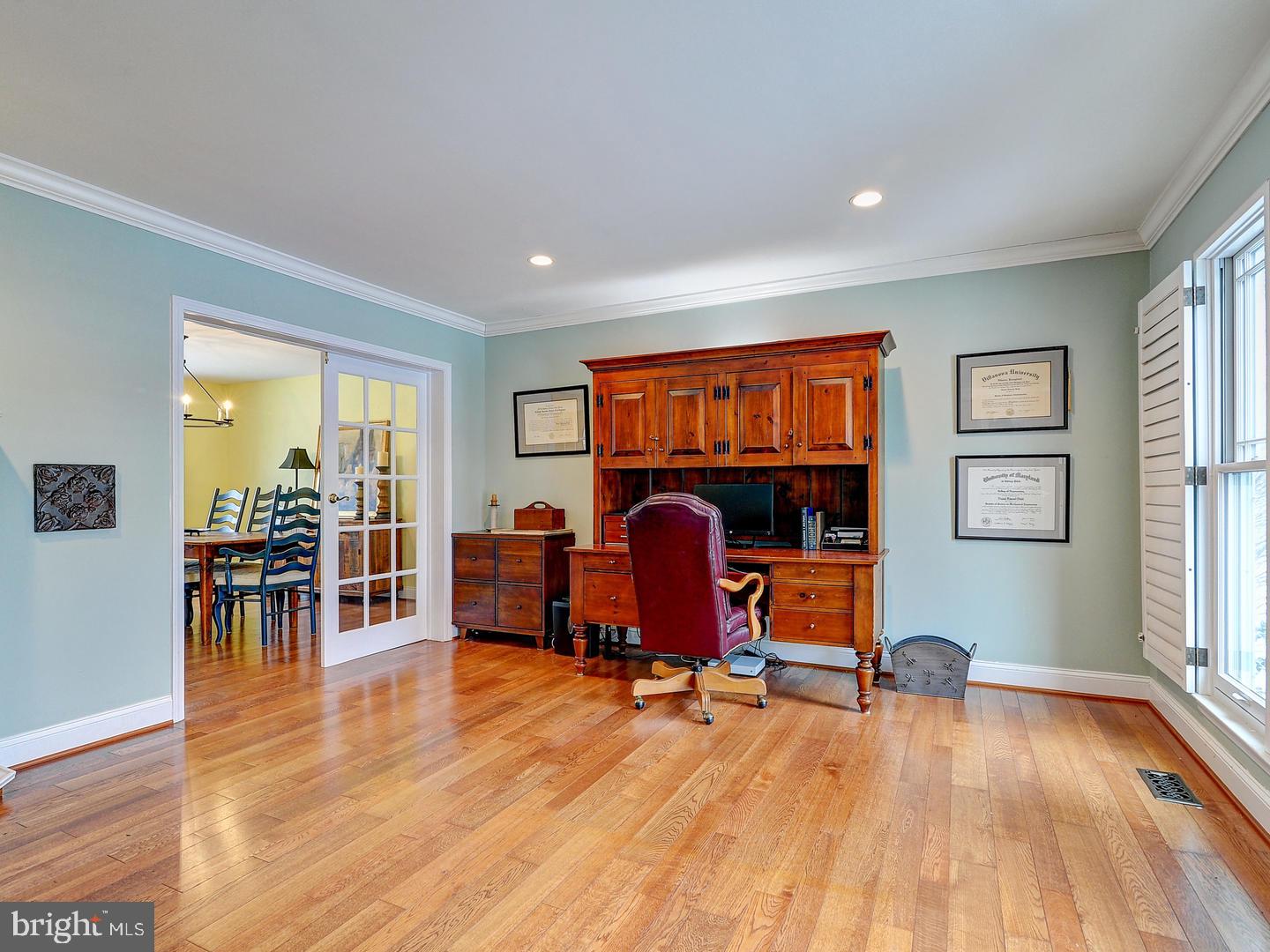 1489 Merrick Road Yardley, PA 19067 - Photo 4 of 32 Gallery Image 4