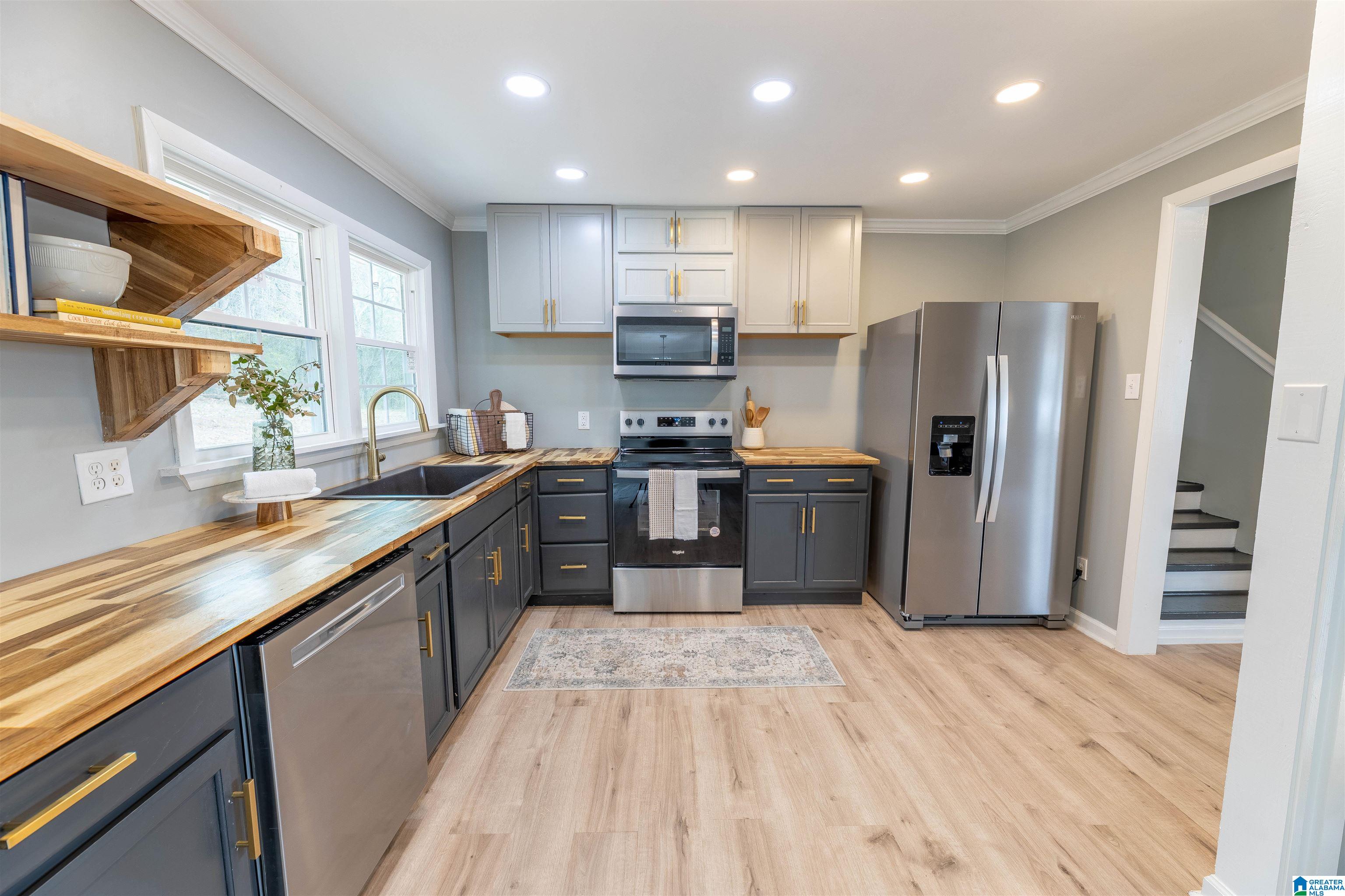 809 Jacksonville Street Weaver, AL 36277 - Photo 8 of 42 Gallery Image 8