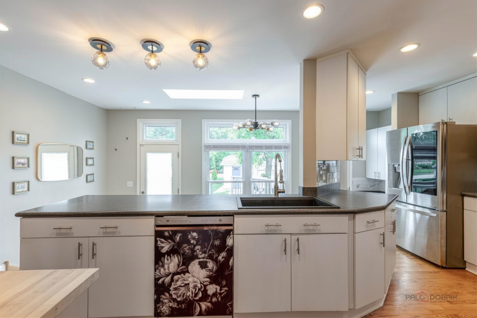 310 South Summit Street Wheaton, IL 60187 - Photo 12 of 34