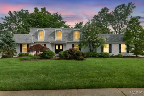 $685,000 | 15166 Chamisal Drive, Chesterfield, MO 63017