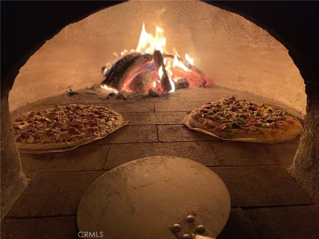 77 Altamont Way Camarillo, CA 93010 - Photo 40 of 48 a view of a fireplace in room