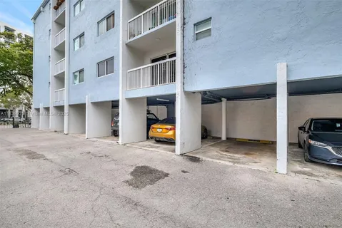$395,000 | 2920 Southwest 28th Terrace, Unit 407, Coconut Grove, FL 33133
