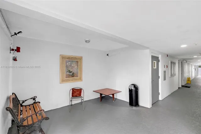 $395,000 | 2920 Southwest 28th Terrace, Unit 407, Coconut Grove, FL 33133