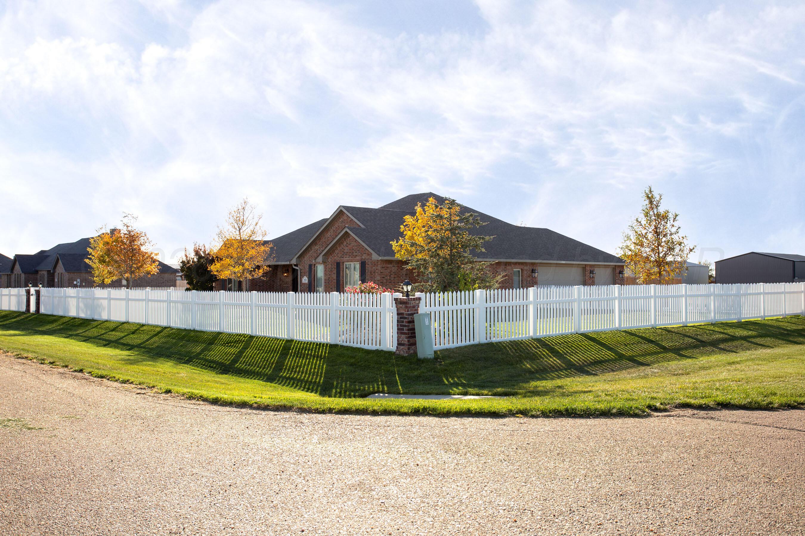 9551 Yesterday Lane Amarillo, TX 79119 - Photo 3 of 53 a view of a garden with a houses