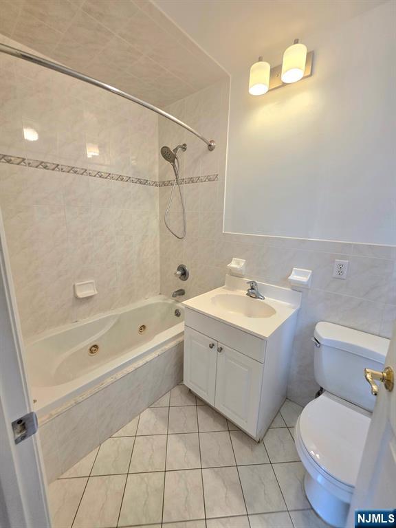560 Studio Road, Unit 2 Ridgefield, NJ 07657 - Photo 11 of 13