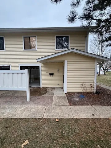 $269,900 | 624 Breakers Point, Unit 624, Schaumburg, IL 60194