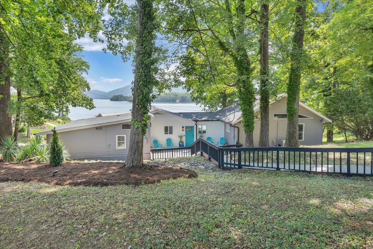300 Hardy Road Penhook, VA 24137 - Photo 3 of 80 142-MIB09755