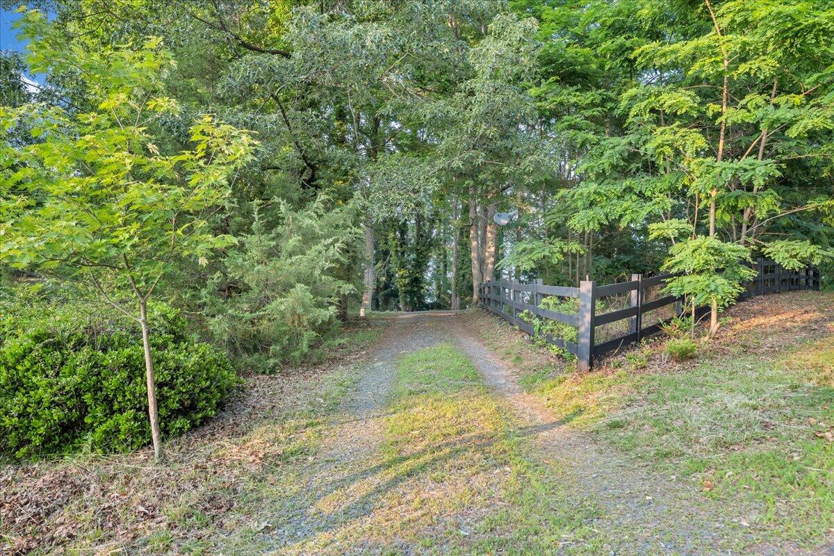 300 Hardy Road Penhook, VA 24137 - Photo 70 of 80 68-MIB05328
