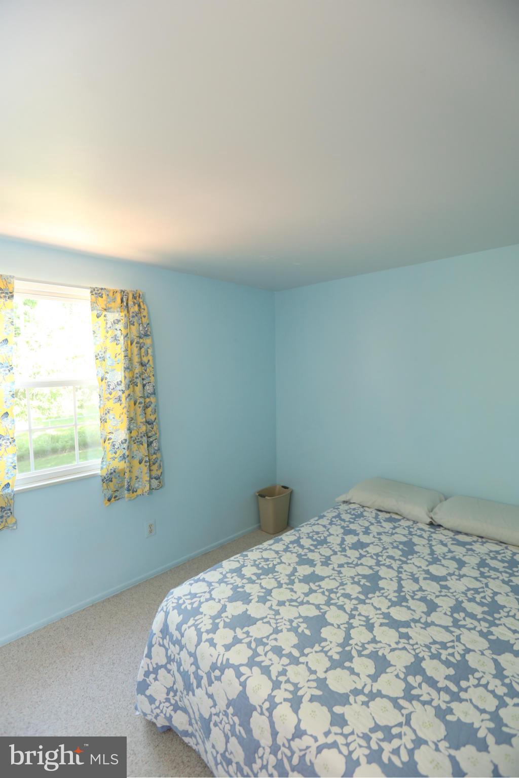 122 North Harrison Road Sterling, VA 20164 - Photo 17 of 25 Bedroom