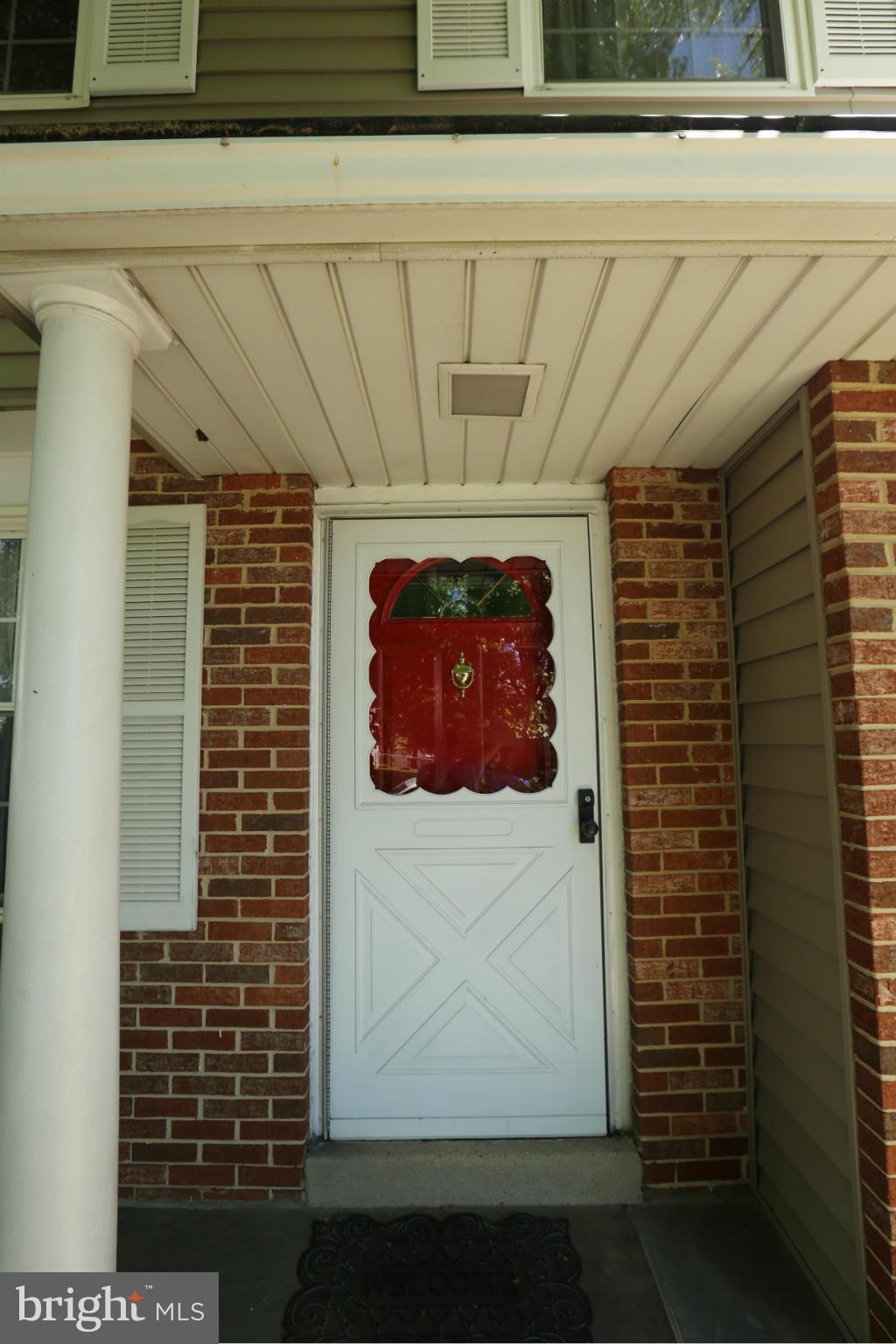 122 North Harrison Road Sterling, VA 20164 - Photo 4 of 25 Exterior (Front)