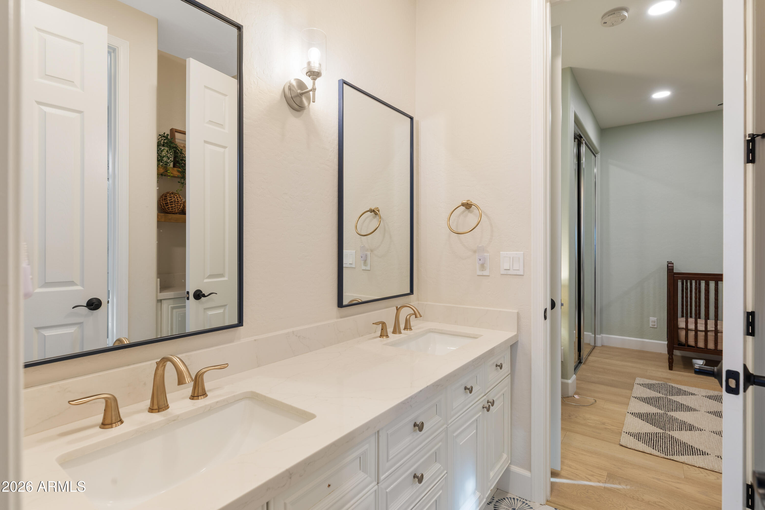 2517 South Constellation Way Gilbert, AZ 85295 - Photo 27 of 51 7D3A9222