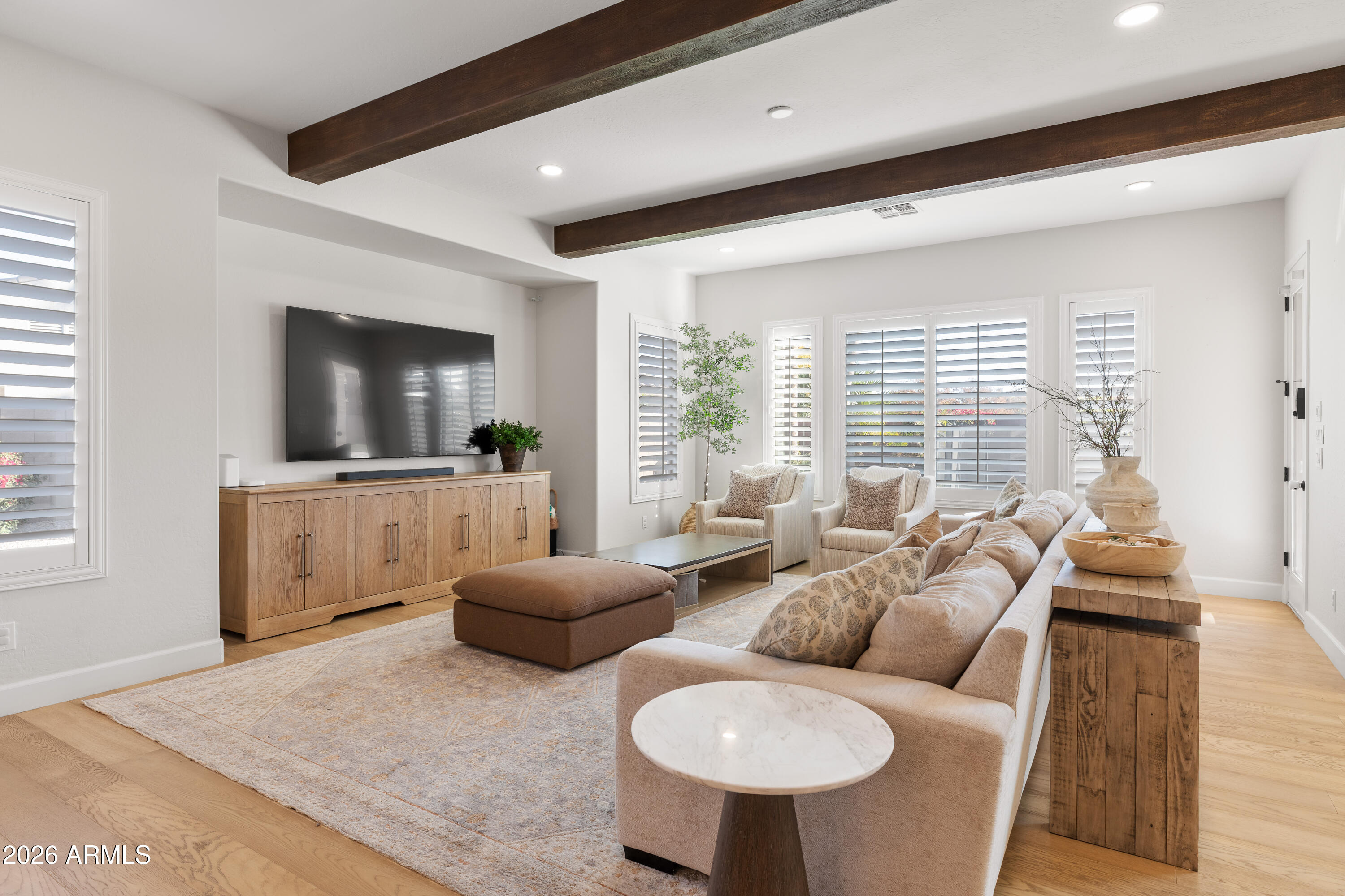 2517 South Constellation Way Gilbert, AZ 85295 - Photo 10 of 51 7D3A9044