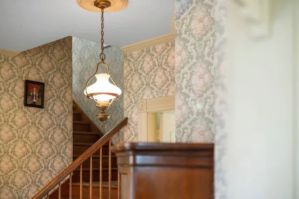 a view of entryway with a front door