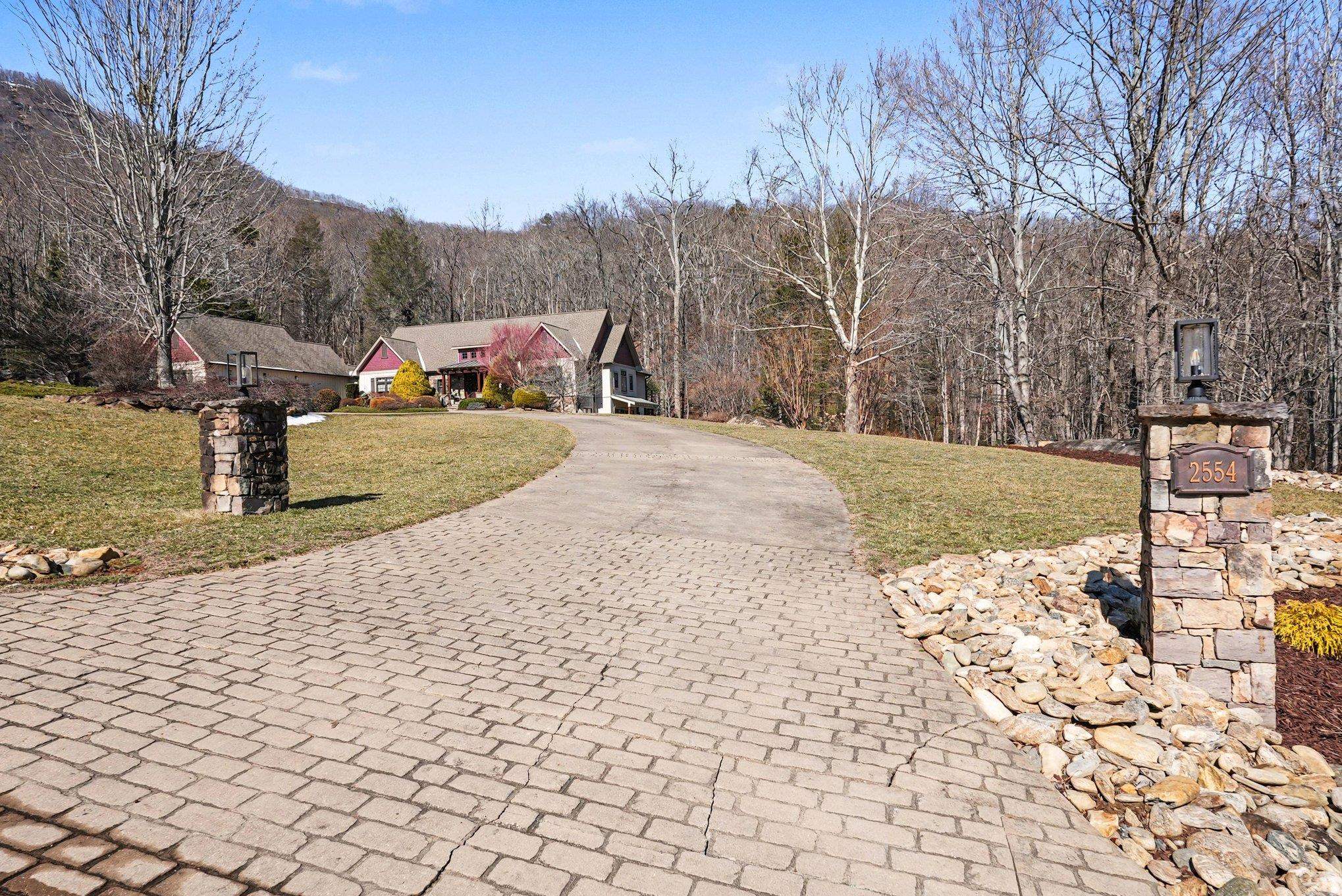 2554 Deep Gap Farm Road East Mill Spring, NC 28756 - Photo 5 of 50