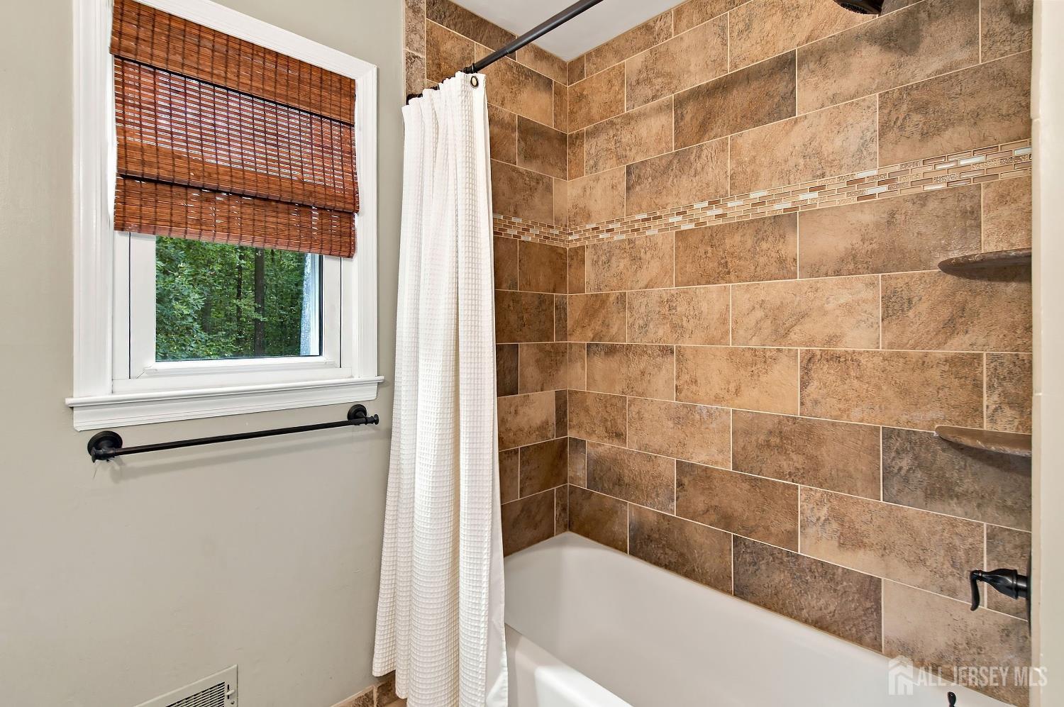 95 Maple Stream Road East Windsor, NJ 08520 - Photo 30 of 36 Gallery Image 30