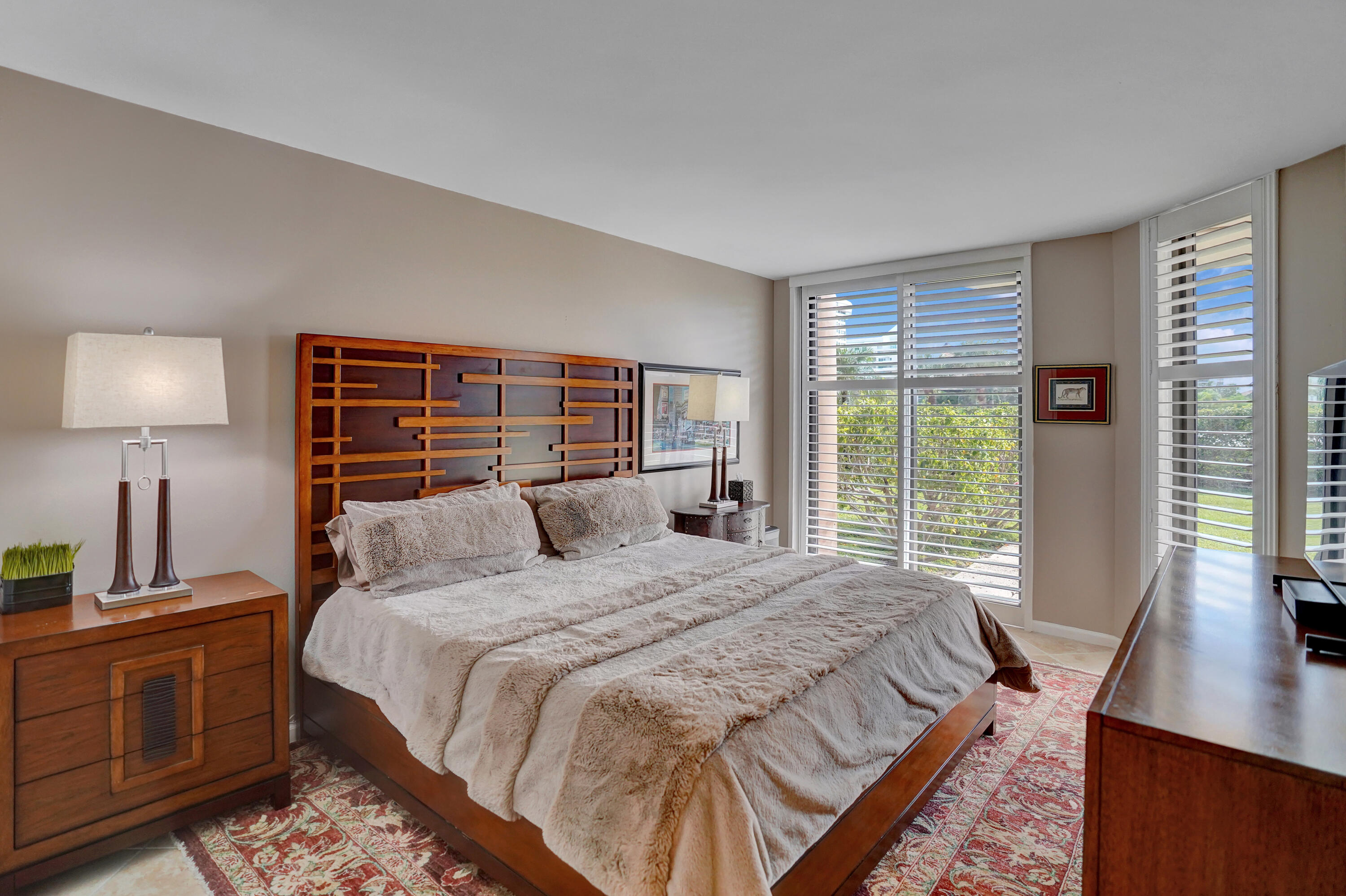 1401 South Ocean Boulevard, Unit 1040 Boca Raton, FL 33432 - Photo 15 of 42 DSC06925