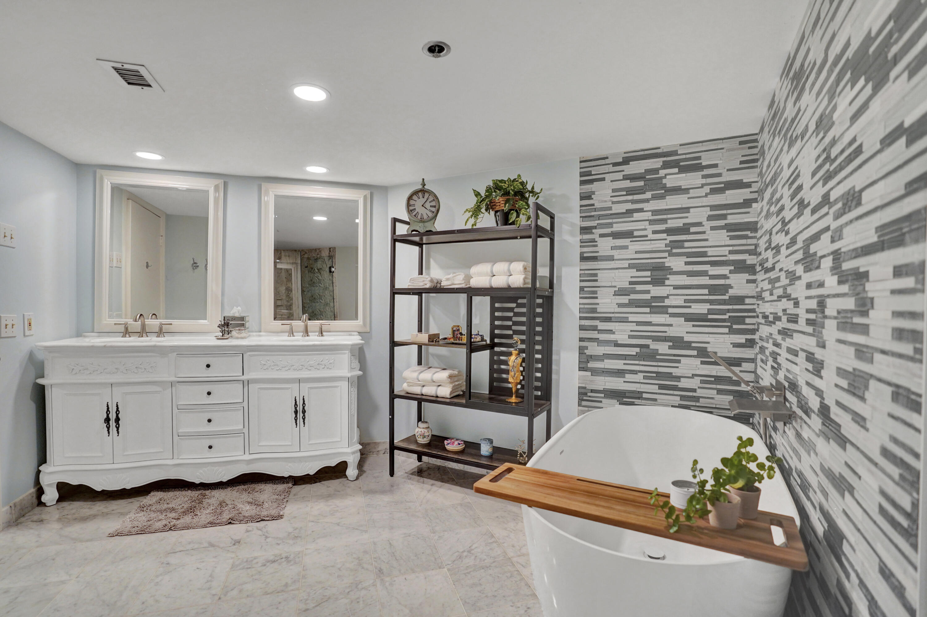 1401 South Ocean Boulevard, Unit 1040 Boca Raton, FL 33432 - Photo 23 of 42 DSC07027