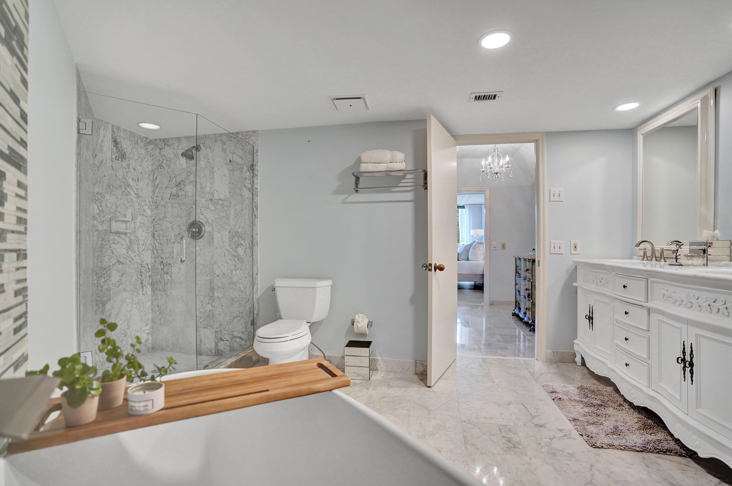 1401 South Ocean Boulevard, Unit 1040 Boca Raton, FL 33432 - Photo 24 of 42 DSC07036