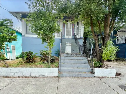 $298,700 | 3625 Napoleon Avenue, New Orleans, LA 70125