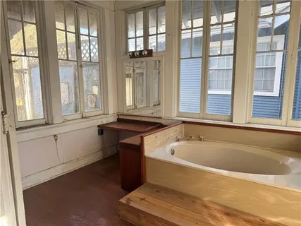 $199,700 | 3625 Napoleon Avenue, New Orleans, LA 70125