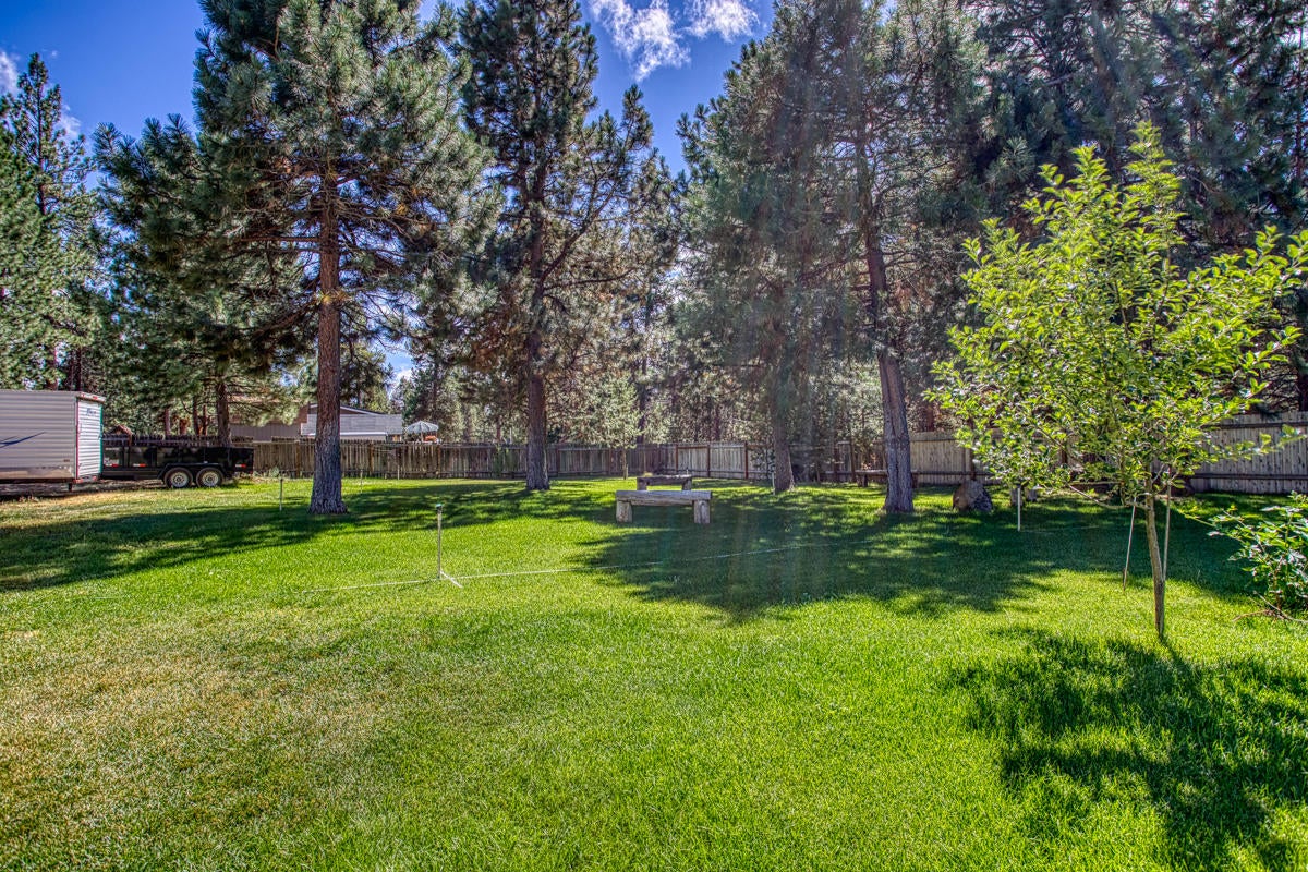 55915 Blue Eagle Road Bend, OR 97707 - Photo 7 of 31 Back yard