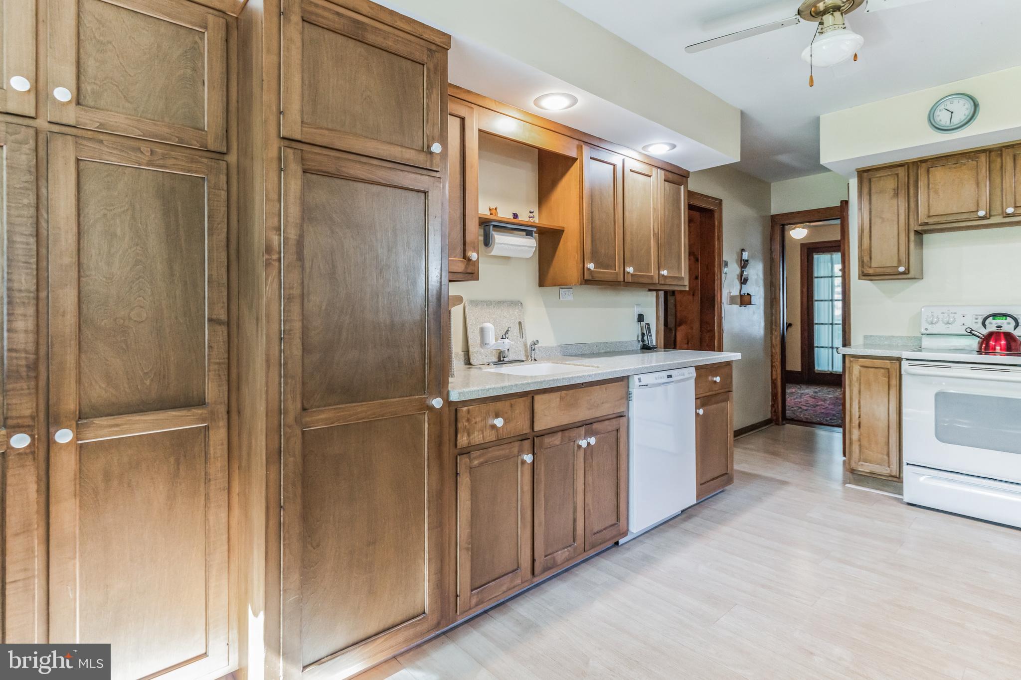 1329 Melvin Road Phoenixville, PA 19460 - Photo 10 of 26 Gallery Image 10