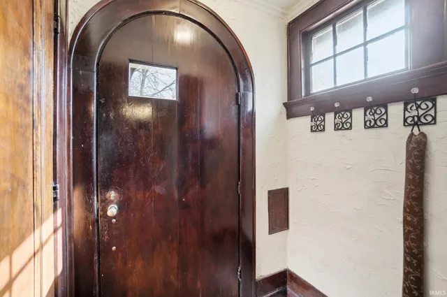 $259,900 | 2915 North Anthony Boulevard, Fort Wayne, IN 46805