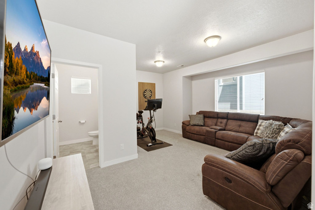 7565 Grahm Lane Midvale, UT 84047 - Photo 6 of 53