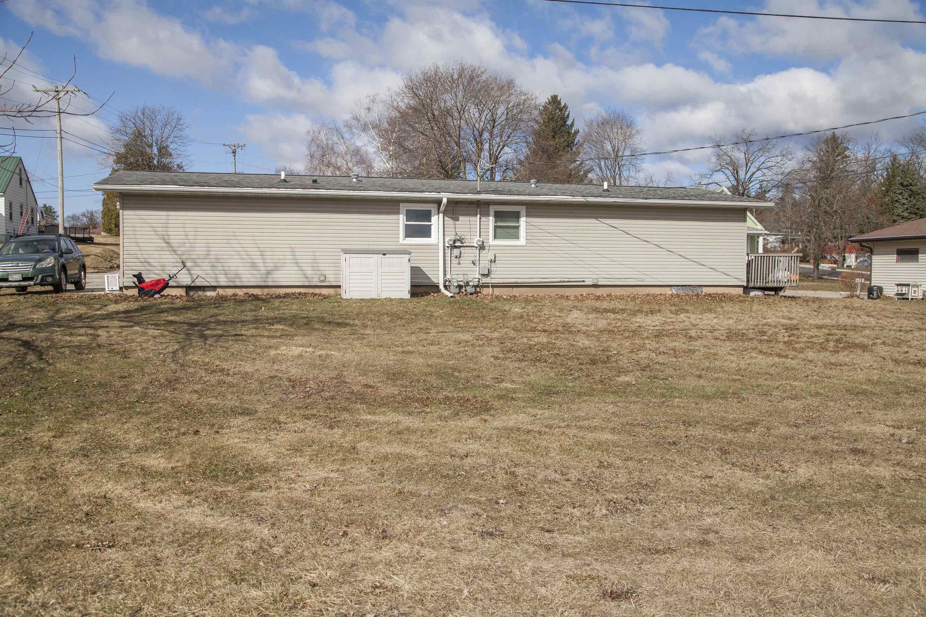 615 North Level Street Dodgeville, WI 53533 - Photo 4 of 20