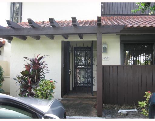 6850 Tiburon Drive, Unit 3 Boca Raton, FL 33433 - Photo 1 of 4 Primary Photo