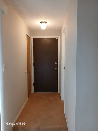 $1,800 | 11 Parkside Court, Unit 6, Vernon Hills, IL 60061