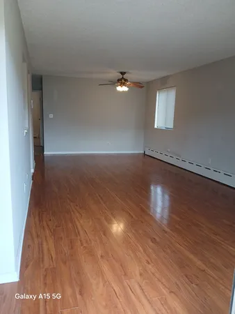 $1,800 | 11 Parkside Court, Unit 6, Vernon Hills, IL 60061