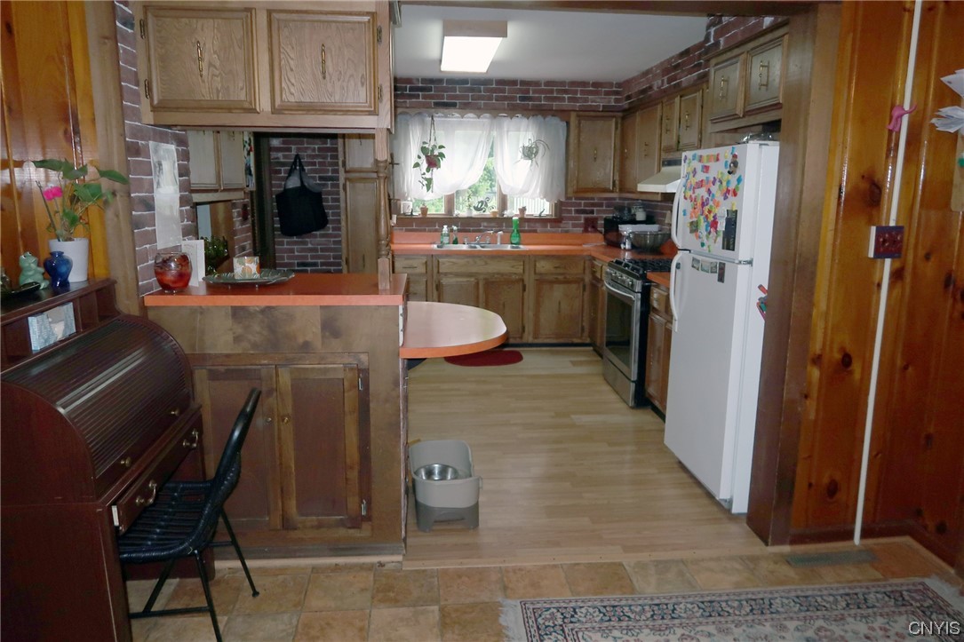 311 Louisa Street Rome, NY 13440 - Photo 12 of 36